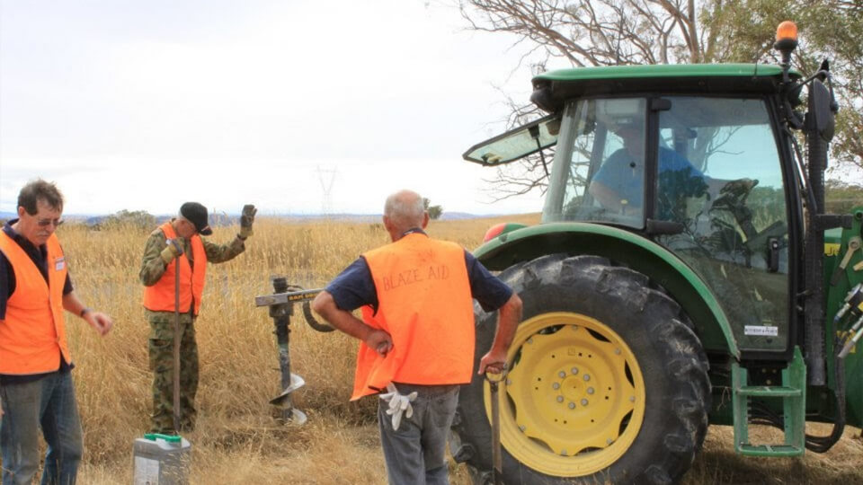 BlazeAid volunteers rebuilding fences in rural Australia